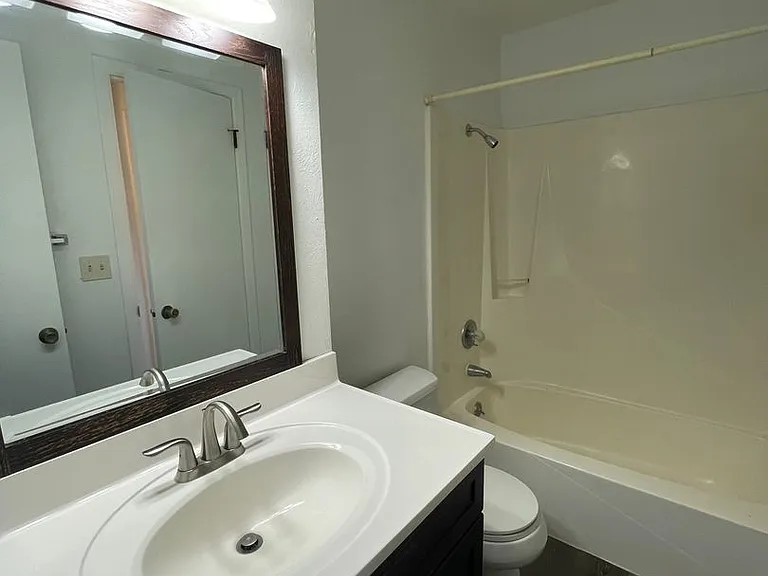 665 Manhattan Dr #207 — Photo 11