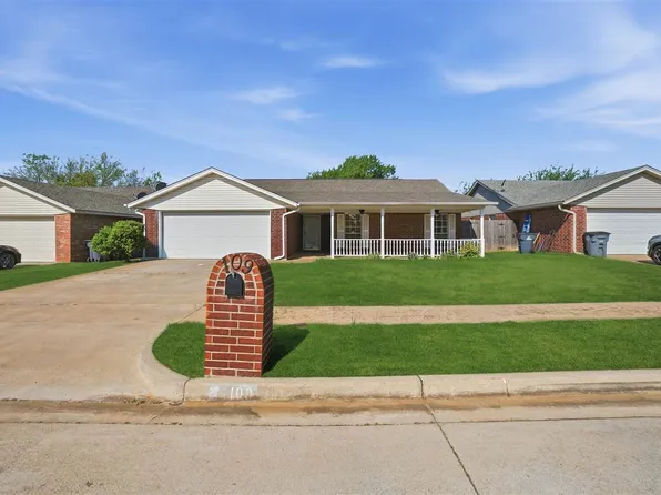 109 SE Churchill Way, Lawton, OK 73501