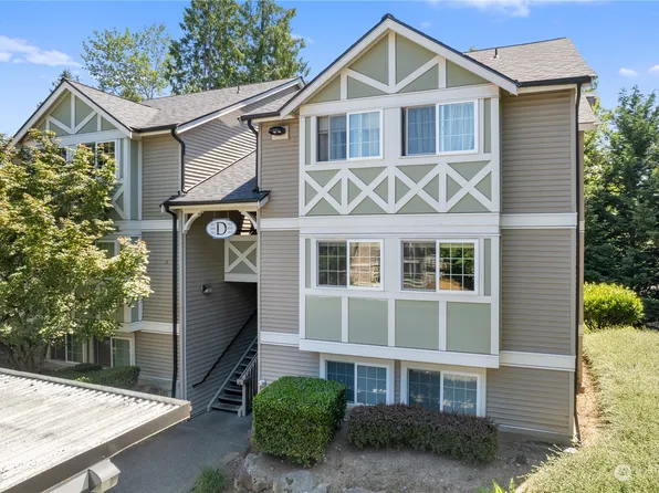 10605 SE 261st Place #D203, Kent, WA 98030