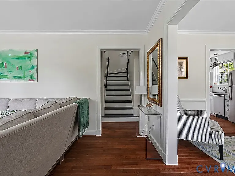7503 Glebe Rd — Photo 3