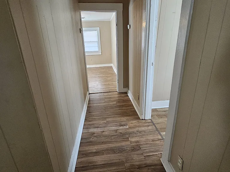 418 N 3rd St — Photo 13