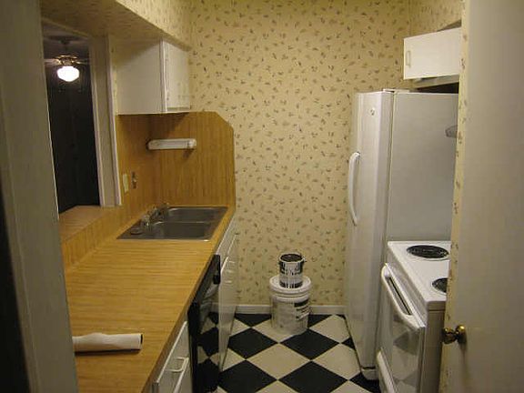 4th image of 9021 Gaylord St APT 88