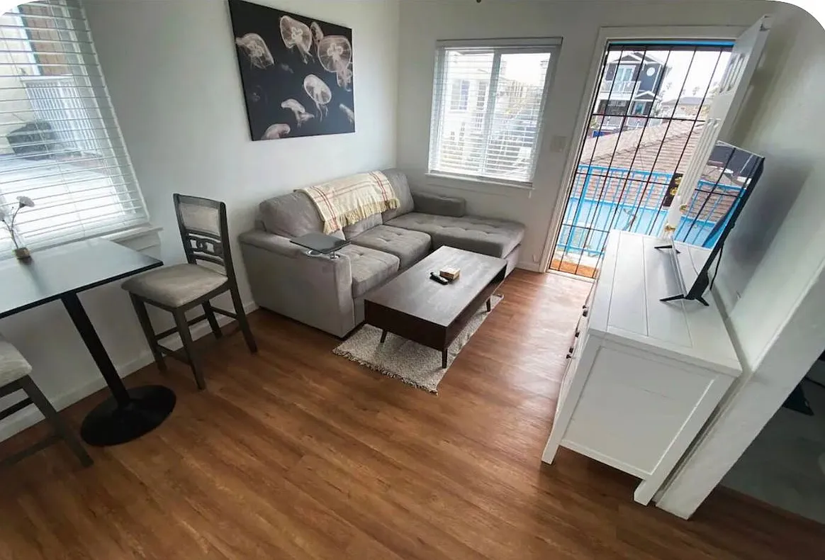 1 bed, 1.0 bath, 450 sqft, $3,350 — Photo 3