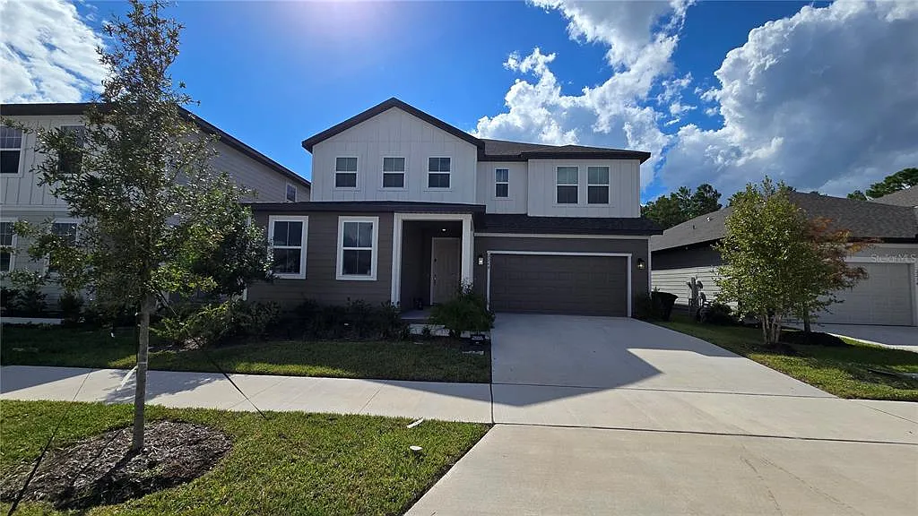 5 bed, 4.5 bath, 3542 sqft, $3,800 — Photo 3