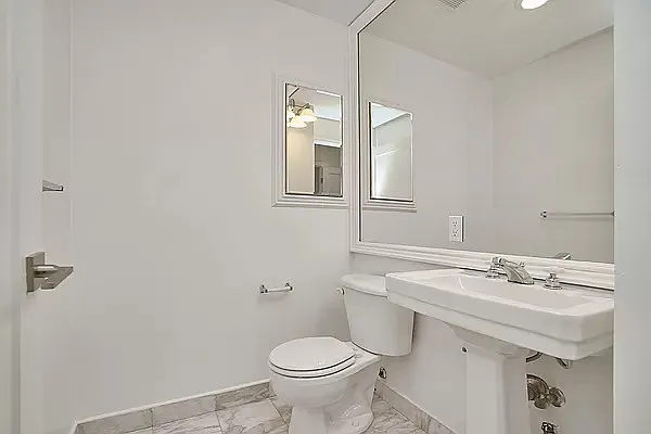 Rented by REAL New York | media 30