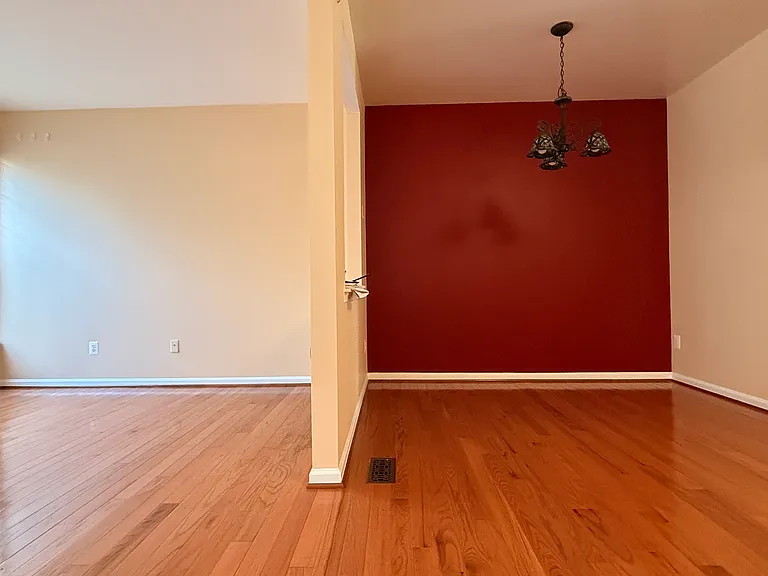 10404 Damascus Park Ln — Photo 23