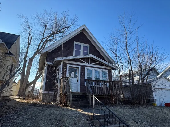 1221 A Ave NW, Cedar Rapids, IA 52405