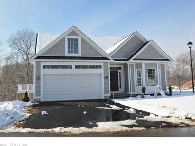 48 Riverwalk, Branford, CT, 06405