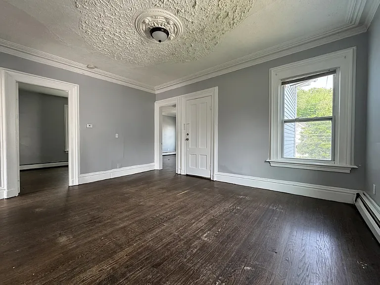 499 Dixwell Ave — Photo 6