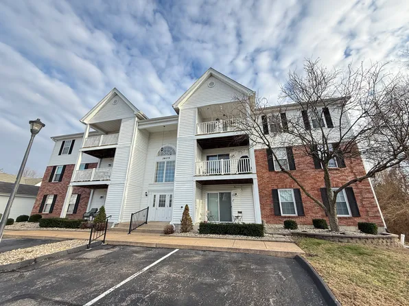 3605 Tracey Rich Rd APT 3D, Saint Louis, MO 63125