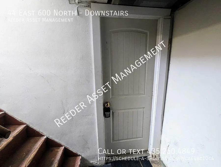 Basement unit with shared washer and dryer! 1 bed 1 bath — Photo 4