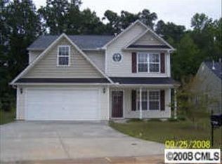2748 Rabbit Ridge Dr, Bessemer City, NC 28016