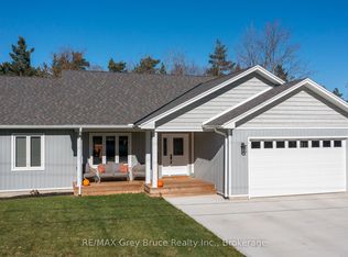 611 6th St N, South Bruce Peninsula, ON N0H2G0