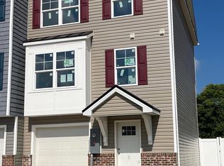 86 Moses Dr, Martinsburg, WV 25405