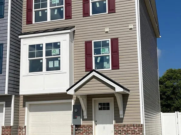 86 Moses Dr, Martinsburg, WV 25405