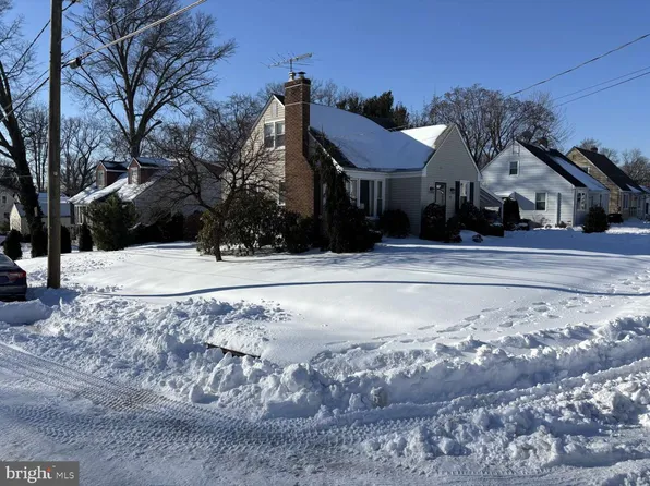 45 Hansen Ave, Hamilton, NJ 08610