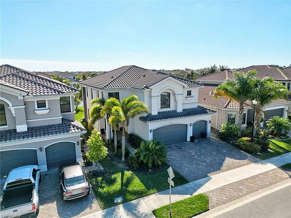 2nd image of 4478 Kensington Cir