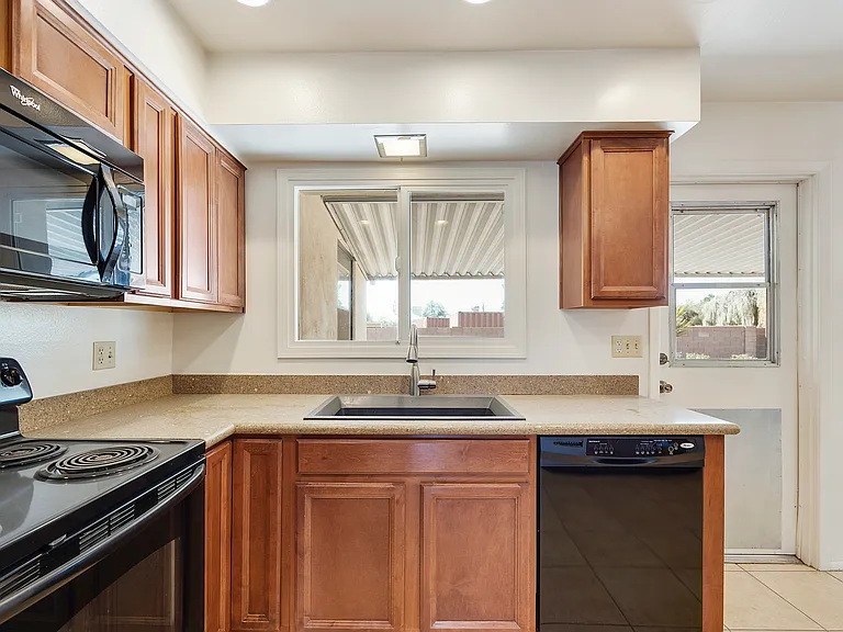 8743 E Berridge Ln — Photo 25