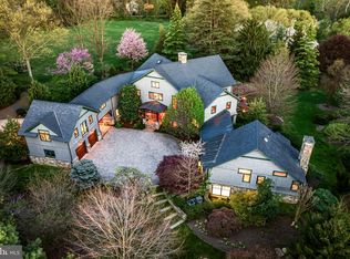 560 Maplewood Rd, Wayne, PA 19087