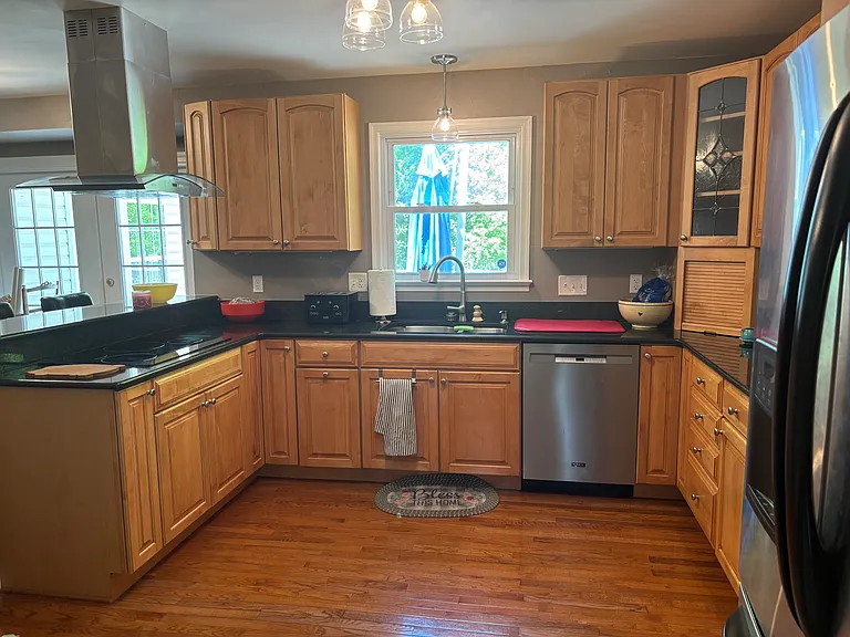 114 Boscobel Rd — Photo 8