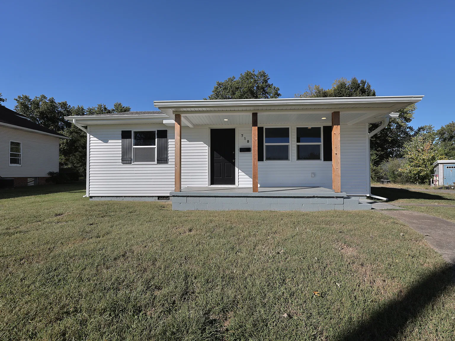 718 E Union St. — Photo 1