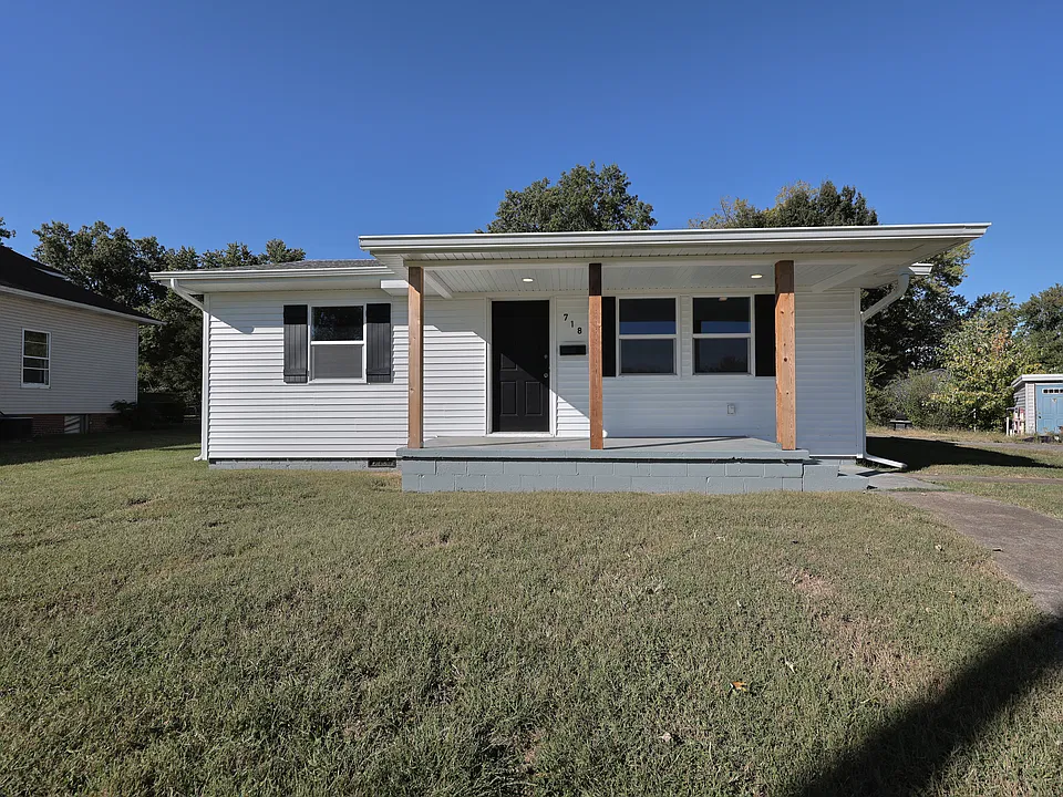 718 E Union St #718 E UNION ST