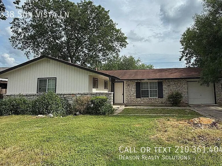 4338 Sun Vista Ln — Photo 1