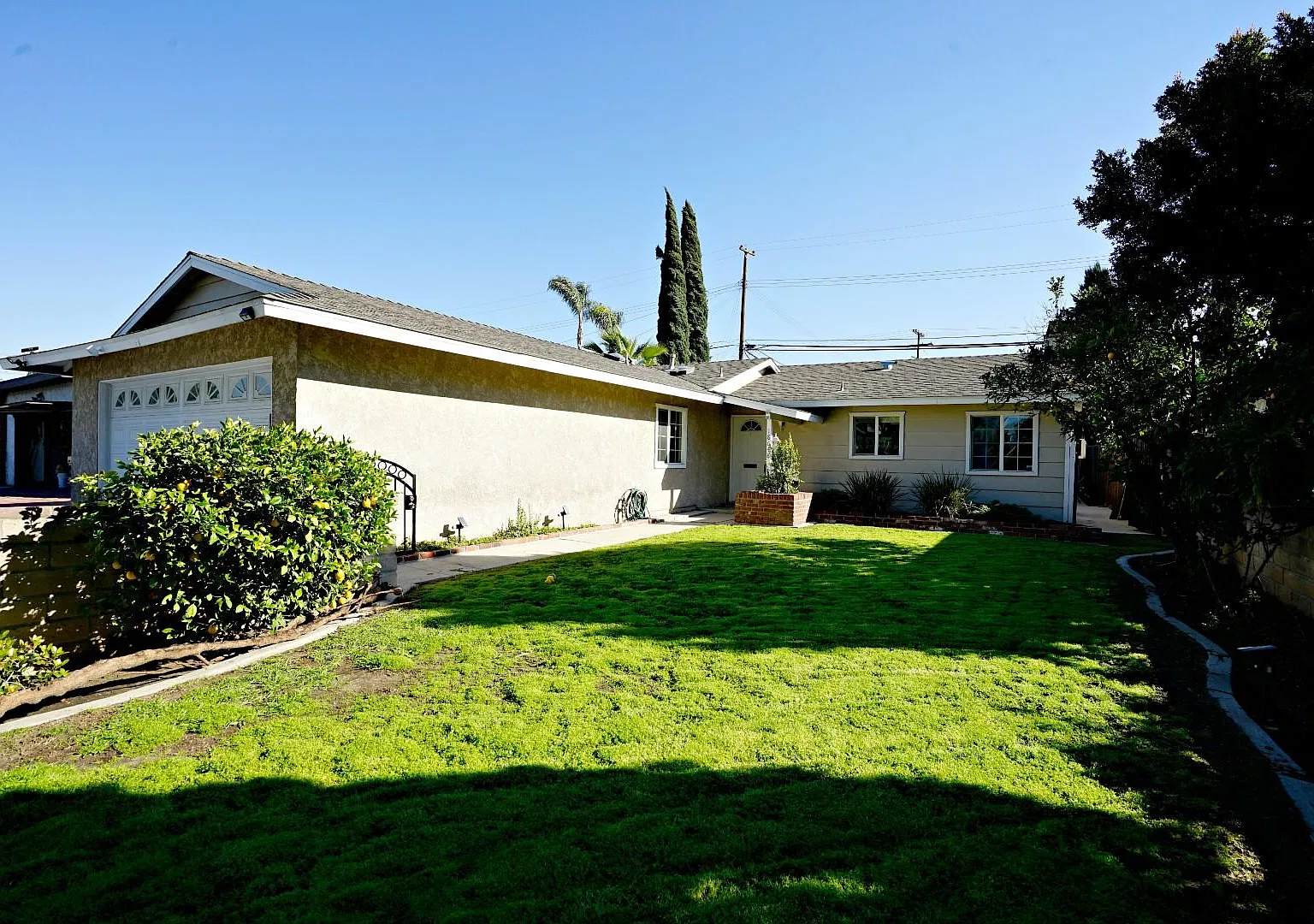 4 bed, 1240 sqft, $3,650 — Photo 1