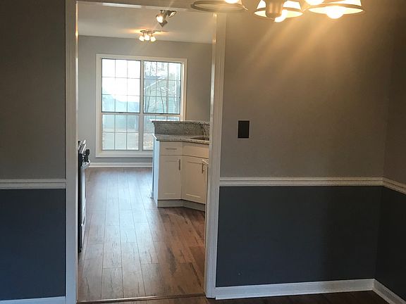 4th image of 601 Heartwood Ct