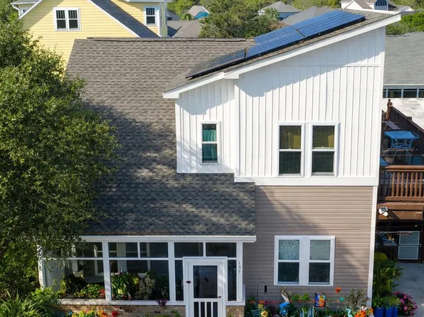 137 Fourth Avenue N, Kure Beach, NC 28449