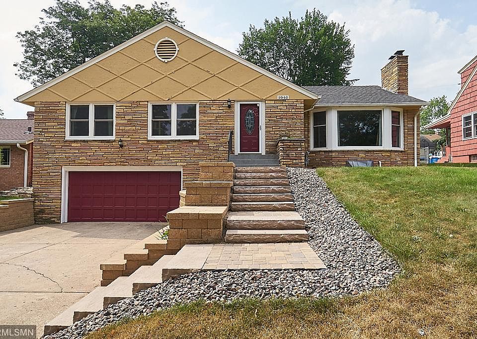 1st image of 1040 Hyacinth Ave E