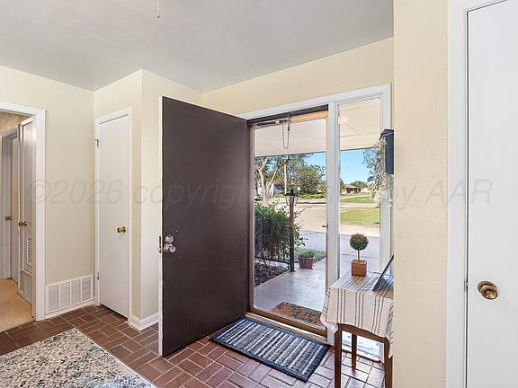 5th image of 400 N Floyd Ave