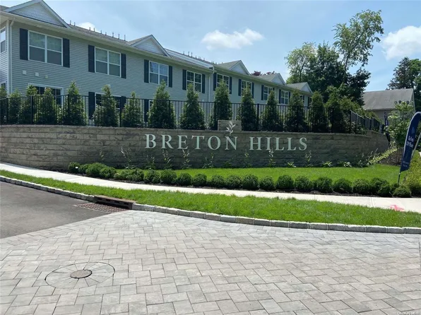 104 Breton Way #104, Glen Cove, NY 11542