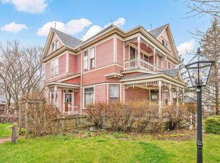 137 N View St, Hinckley, IL