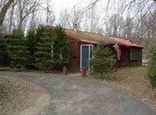 132 Mill Point Ln, Amsterdam, NY 12010