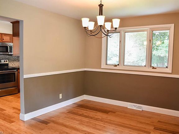 4th image of 186 Parker Ln