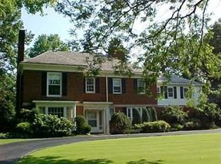 23776 Stanford Rd, Shaker Heights, OH 44122