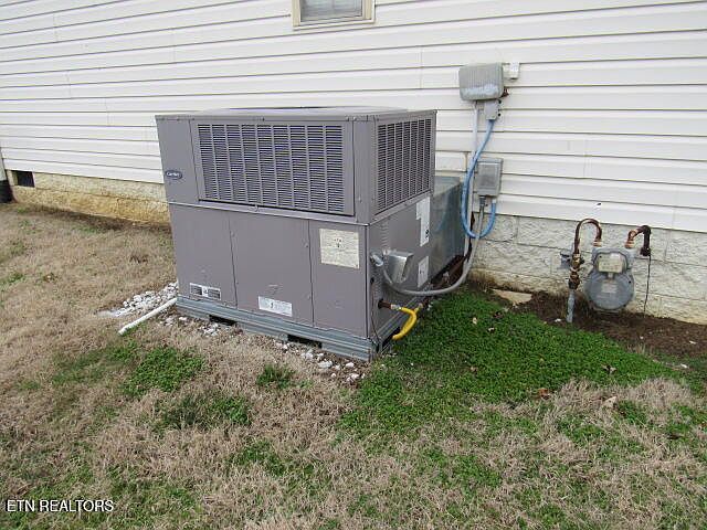 2nd image of 9500 Denning Ln #3