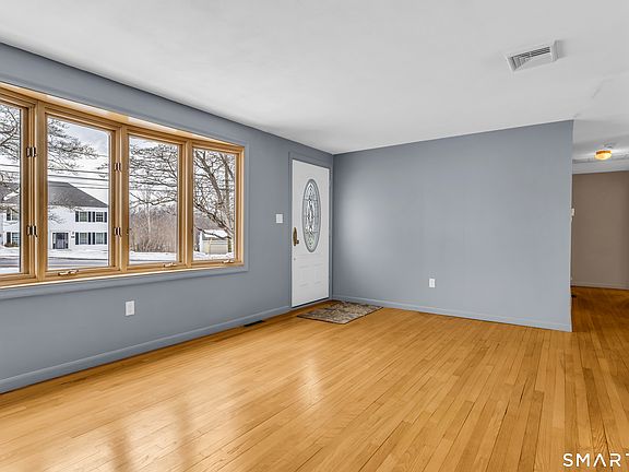 4th image of 204 Parker Farms Road