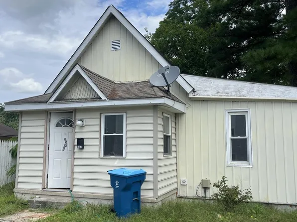 607 W 7th St, Laurel, DE 19956