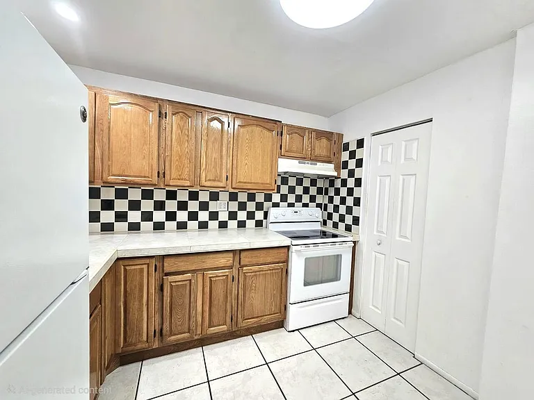 7960 N Colony Cir N #308 — Photo 2