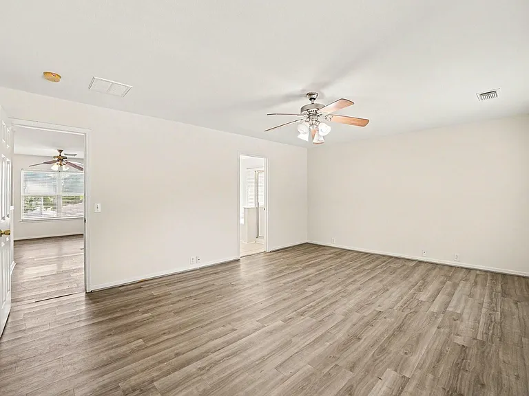 19130 Edens Dawn Dr — Photo 19