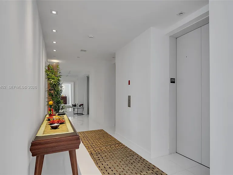 1100 Biscayne Blvd #3901 — Photo 23