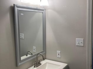 1902 S McRaven Rd, Jackson, MS 39209