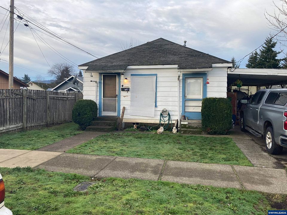 2nd image of 310 W Oak St