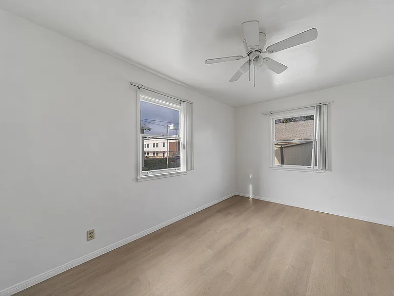 885 N Huntington St — Photo 4