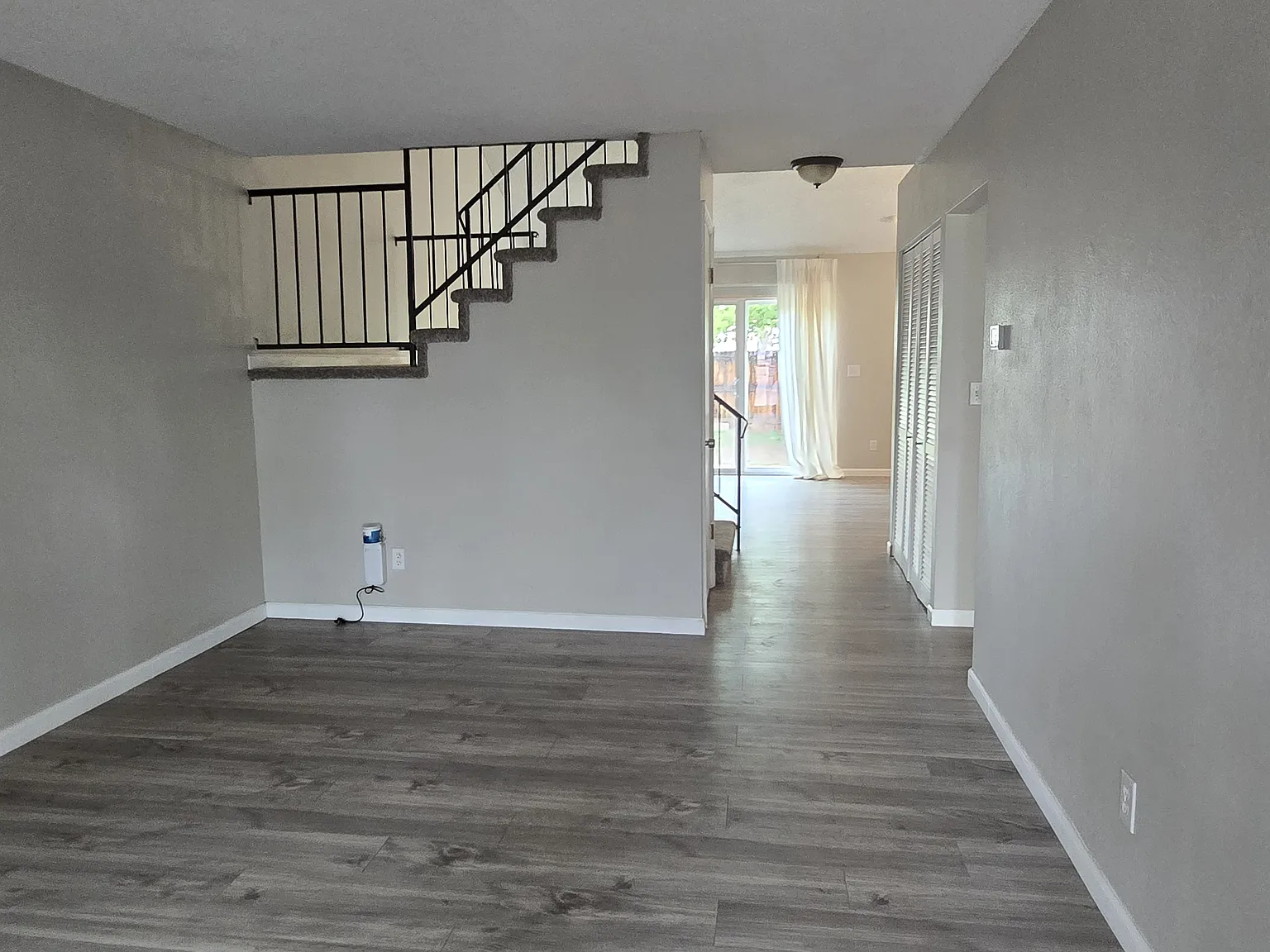 3 bed, 1362 sqft, $2,850 — Photo 3