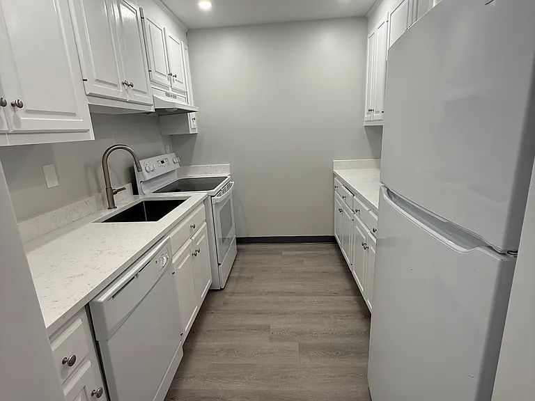 Fennwoode Apartments — Photo 13