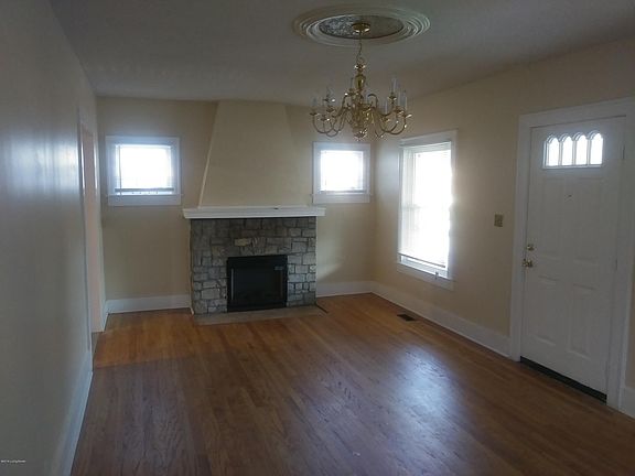 2nd image of 4133 Larkwood Ave