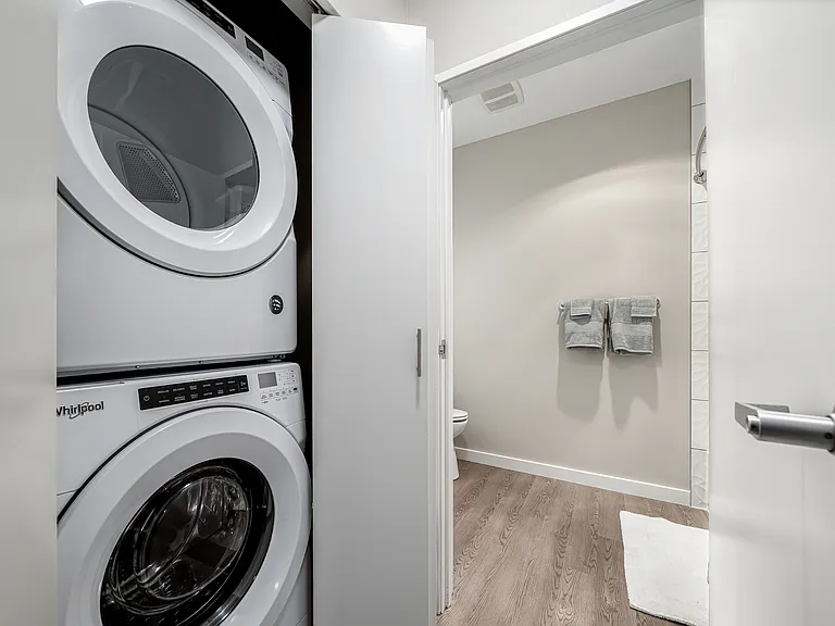 BellevuePark_interior_laundry